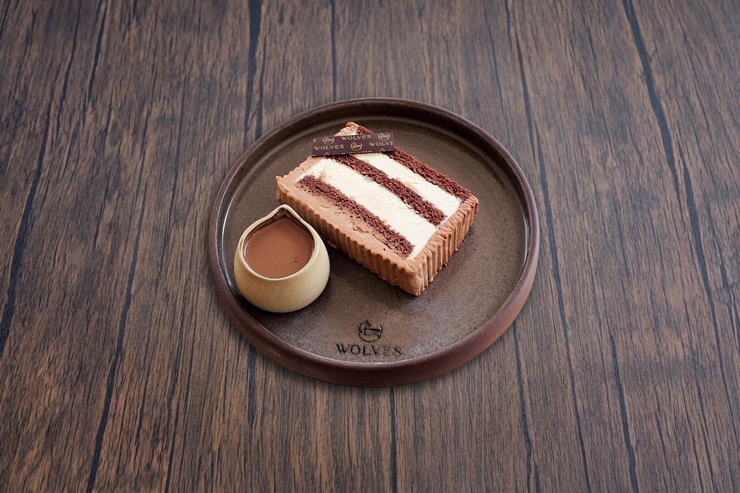 London Moist Cake